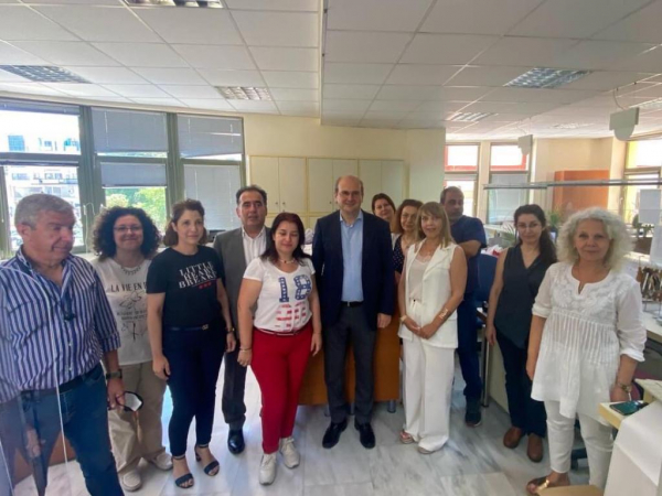 Περιοδεία Χατζηδάκη: Επισκέφθηκε επιχειρήσεις της Ξάνθης