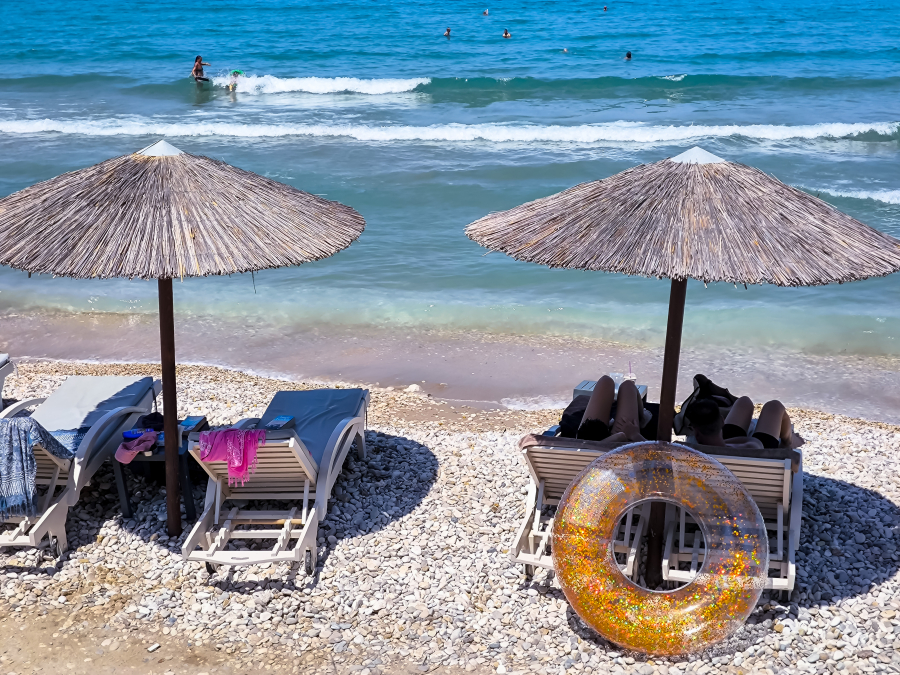 Διακοπές στα κρυφά για τους πολιτικούς αρχηγούς