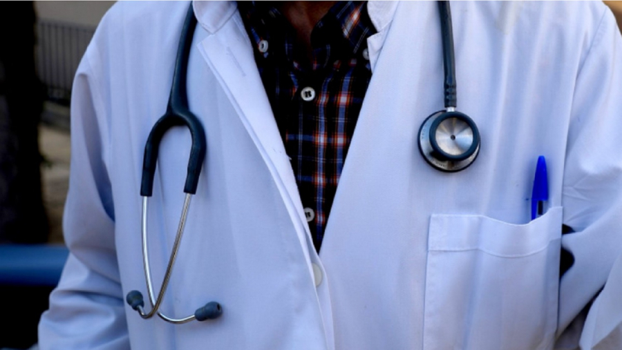 Μπαίνουν στη «μάχη» του κορονοϊού οι ιδιώτες γιατροί