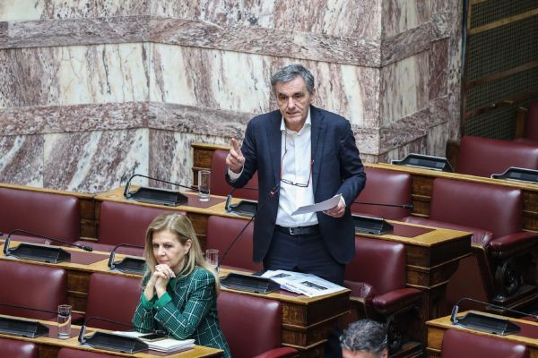 «Χαραμάδα» για τη συνεργασία άνοιξε ο Ευκλείδης