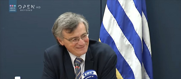 Το R0 έφερε και το...πρώτο χαμόγελο του Σωτήρη Τσιόδρα