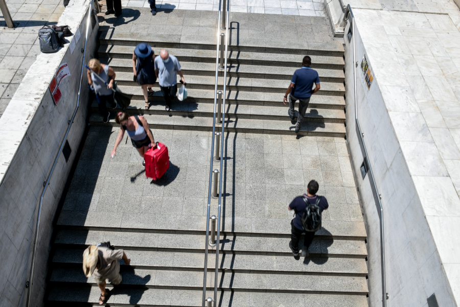 Δεν κλείνει τελικά ο σταθμός του μετρό στο Σύνταγμα