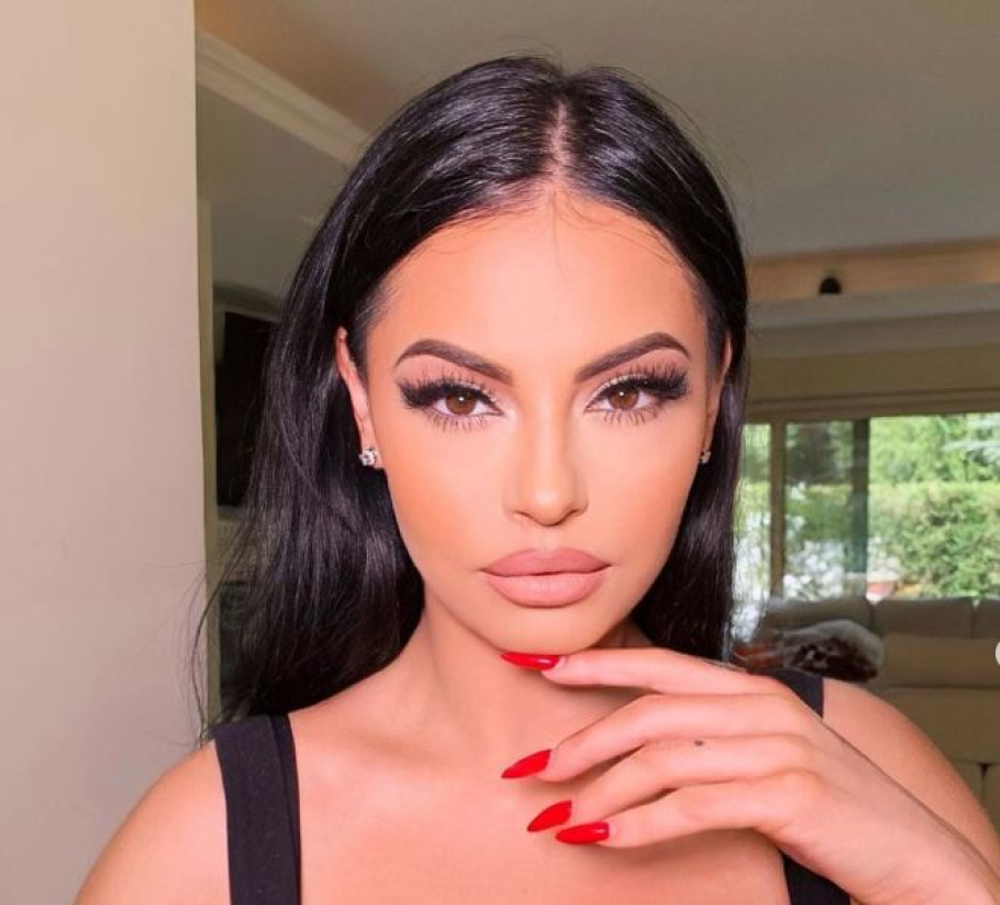 «Δεν θα σας αφήσω σε χλωρό κλαρί»: «Θηρίο» η Αλεξανδράκη για την αυτοκτονία που της «χρέωσαν», τι είπε ο δικηγόρος της (βίντεο)