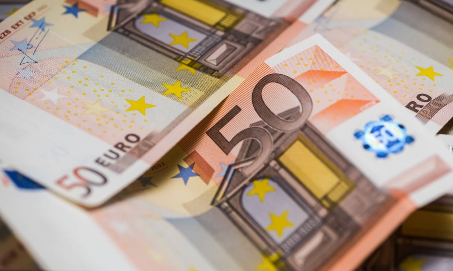 Δώρο Χριστουγέννων: Μέχρι αύριο η πληρωμή, τι να κάνετε αν δεν το λάβετε