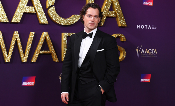 Ο Χένρι Καβίλ τραυματίστηκε σοβαρά πριν τα γυρίσματα του «Highlander» - «Παγώνει» η παραγωγή