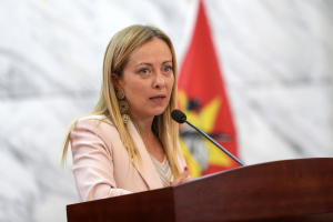 Στο Τελ Αβίβ η Μελόνι