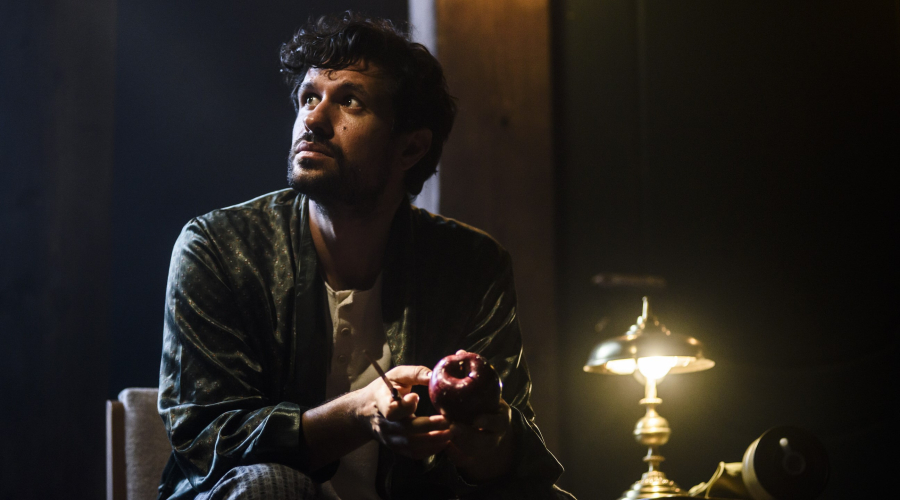 Θέατρο Κατερίνα Βασιλάκου: O Ορφέας Αυγουστίδης επιστρέφει με τη «Μηχανή του Τούρινγκ» - Οι νέες παραστάσεις