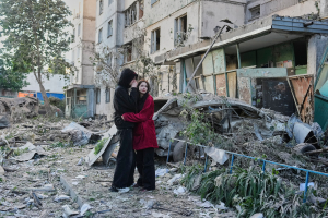 Μαζική ρωσική επίθεση σε πόλεις της Ουκρανίας αφήνει πίσω της τουλάχιστον δέκα νεκρούς