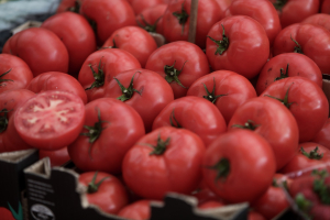 Ντομάτες: Η «εξήγηση» πίσω από τα 2,80 ευρώ το κιλό