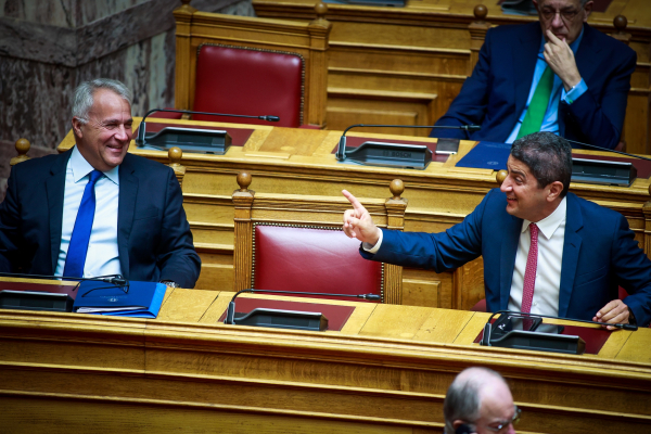 ΟΠΕΚΕΠΕ: Πρόταση για προανακριτική κατέθεσε και το ΠΑΣΟΚ - «Εκβιαζόμενος ο πρωθυπουργός»