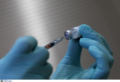 Στις 16 Ιανουαρίου ξεκινούν οι εμβολιασμοί των πολιτών ηλικίας 85 ετών και άνω