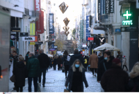 Εκτοξεύτηκε η θετικότητα, σε πολύ λιγότερα τεστ το σημερινό «μαύρο» ρεκόρ κρουσμάτων