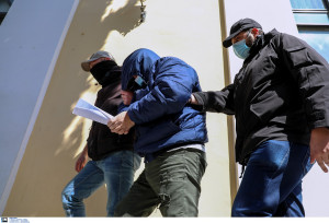 «Άρωμα» γυναίκας στο ριφιφί στο Ψυχικό, 50χρονη στο μικροσκόπιο των Αρχών (βίντεο)