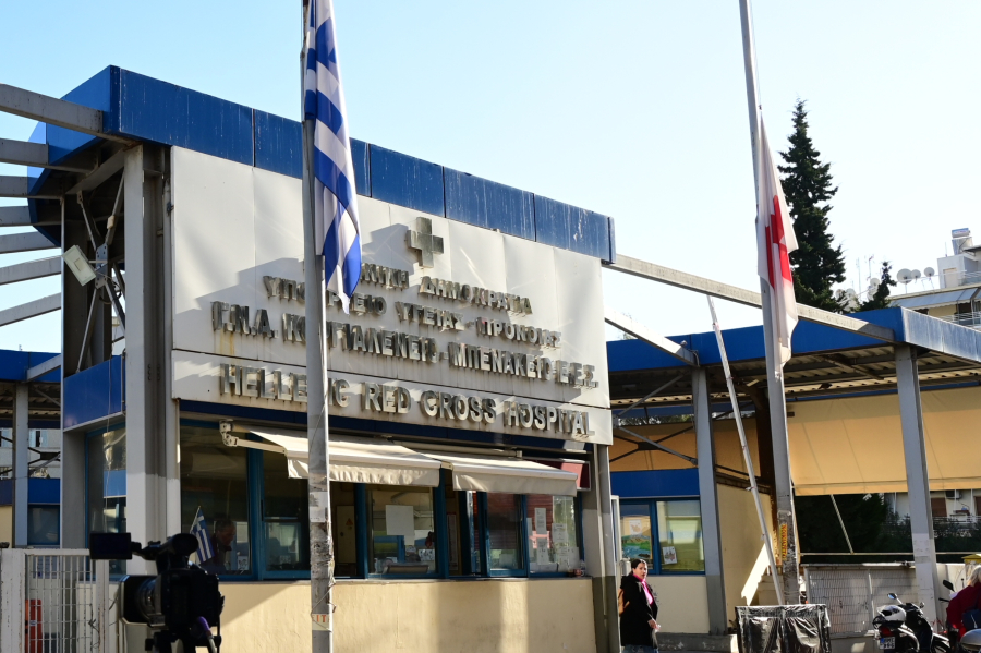 Ελέγχονται τα ασανσέρ όλων των νοσοκομείων μετά το ατύχημα στον Ερυθρό Σταυρό