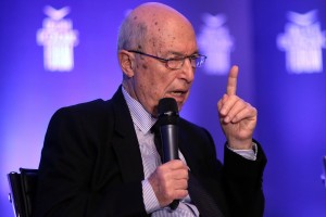 Σημίτης: «Παραμύθι» όσα λέει ο κ. Τσίπρας
