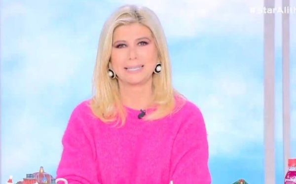 Ζήνα Κουτσελίνη: Οι δύσκολες αναμνήσεις των Χριστουγέννων και ο πατέρας της (Βίντεο)