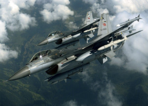Νέα πρόκληση στο Αιγαίο: 30 τουρκικές παραβιάσεις και δύο εικονικές αερομαχίες