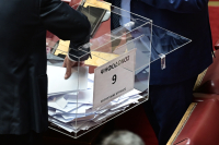 Μετά την παραπομπή Καραμανλή