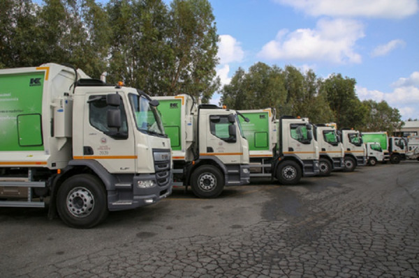 Πέντε καινούργια απορριμματοφόρα στο Δήμο Ηρακλείου