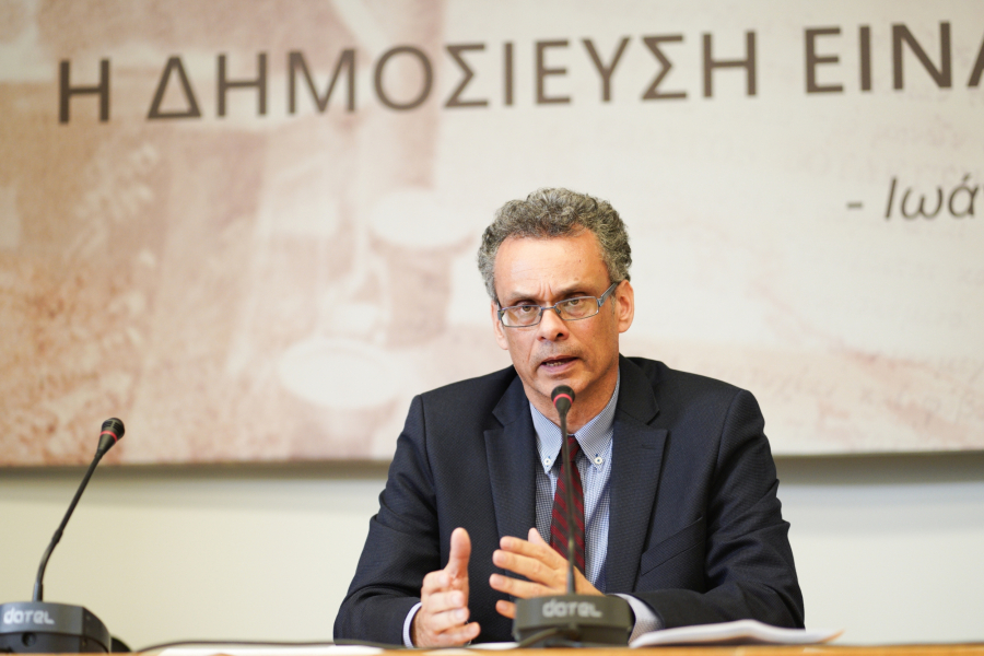 Ξενοφών Κοντιάδης για το νέο του βιβλίο για τα Τέμπη: Είναι πολλά που μένουν ακόμα στο σκοτάδι