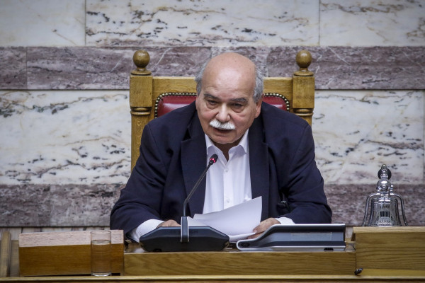 Έκκληση Βούτση στους συνταξιούχους βουλευτές: «Αποσύρετε τις διεκδικήσεις των αναδρομικών»