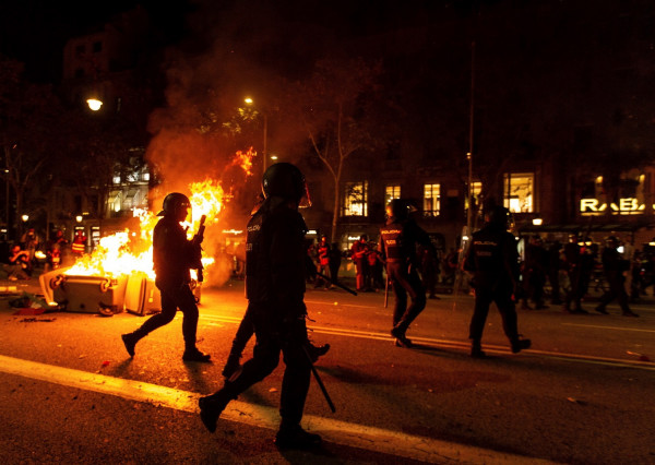 Ισπανία: Η αστυνομία διαθέτει 1.000.000 ευρώ για νέα γκλομπ μετά τις κινητοποιήσεις στην Καταλονία