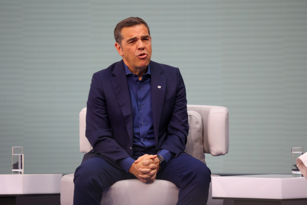Ο Αλέξης Τσίπρας στη Νίκαια: LIVE η πρώτη δημόσια εκδήλωση της ΕΛΑΣ