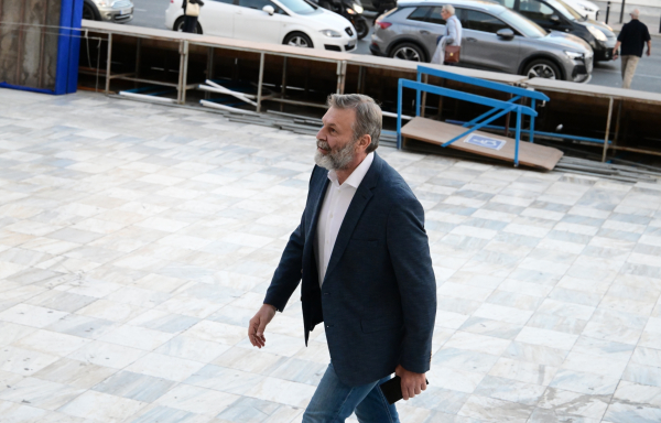 Απόστολος Γκλέτσος: Αλίμονο στον κάθε Έλληνα στη χώρα του «Μητσοτακιστάν»