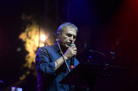 Νταλάρας: Νέοι άνθρωποι αλλάζουν τις μούρες τους, γίνονται άνθρωποι της νύχτας, βάζουν στο στόμα τους ακαθαρσίες
