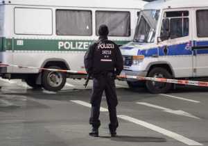Γερμανία: Εκτεταμένη επιχείρηση της αστυνομίας με εφόδους σε σπίτια και τεμένη