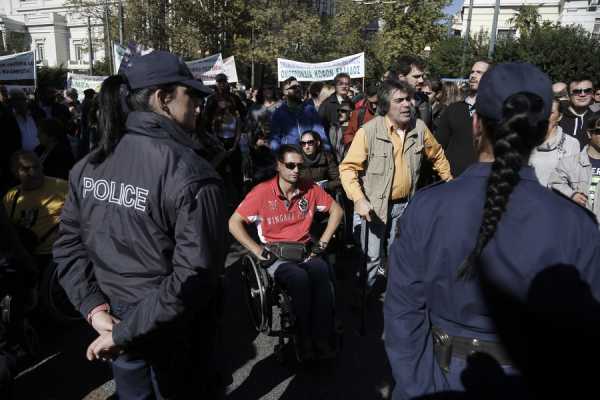 ΕΣΑμεΑ.: Πάνω από 10.000 άτομα με αναπηρία και οικογένειες τους στο συλλαλητήριο