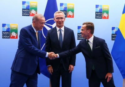 ΝΑΤΟ: Ξεκίνησε η κρίσιμη τριμερής συνάντηση Στόλτενμπεργκ, Ερντογάν και Κρίστερσον