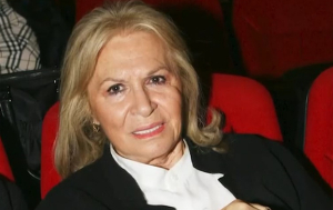 Φίνος Φιλμ: Το «αντίο» στην Μπέτυ Βαλάση, την «αξέχαστη τηλεοπτική Λωξάντρα»