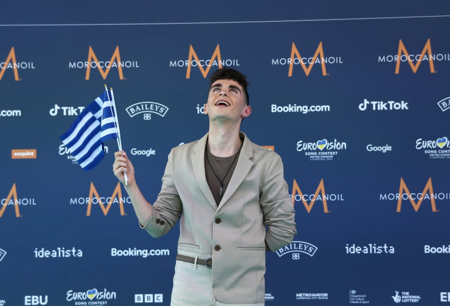Eurovision 2023: Σήμερα διαγωνίζεται η Ελλάδα με το «What they say» από τον Victor Vernicos (βίντεο)