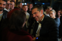 Τσίπρας: «Άτακτη υποχώρηση της κυβέρνησης για τους πλειστηριασμούς – Νίκη του κινήματος αλληλεγγύης»
