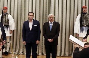 Με πολιτικό και όχι με θρησκευτικό όρκο η ορκωμοσία των νέων υπουργών