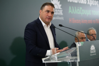 Τσουκαλάς: Η κυβέρνηση αντί να μετρά τα σκάνδαλα, θα έπρεπε να απολογηθεί για την εικόνα παρακμής
