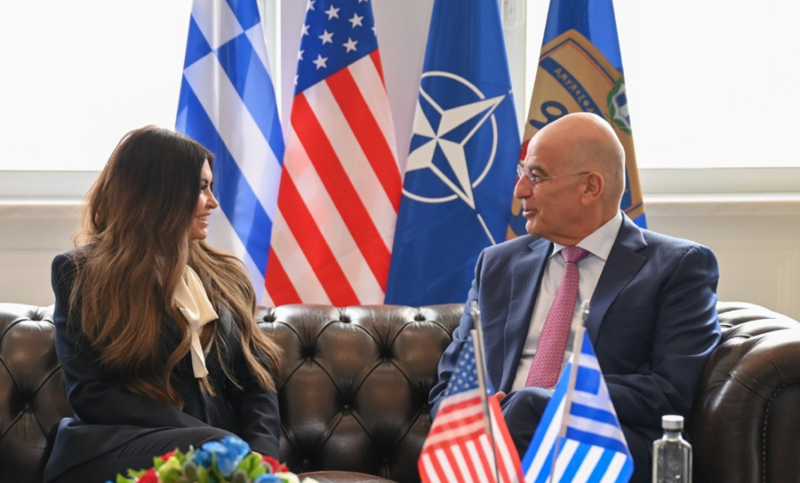 Συνάντηση Δένδια με την Γκίλφοϊλ - Ένταξη της Ελλάδας στο State Partnership Program των ΗΠΑ