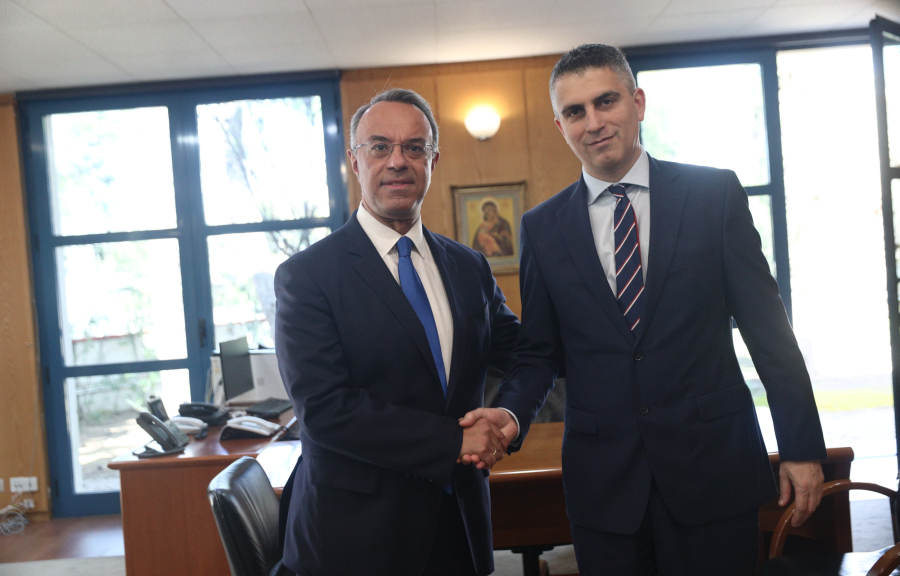 Ανασχηματισμός 2025: Παράδοση - παραλαβή στο υπουργείο Μεταφορών (εικόνες)