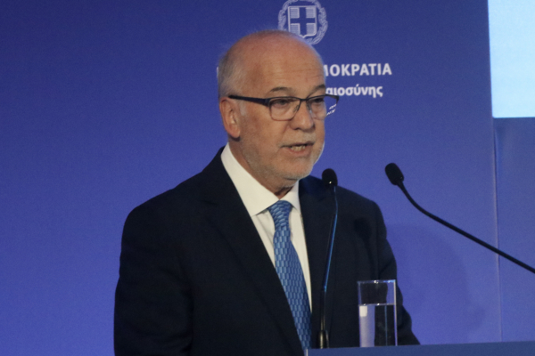 Αντί να κοιτάξουν τα χάλια τους που είναι στο 7% επιτίθενται στη δικαιοσύνη