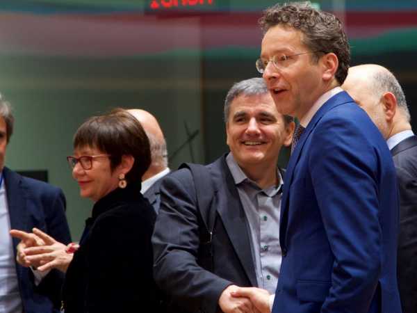 DW: Αγωνία στις Βρυξέλλες για Ελλάδα και… Ντάισελμπλουμ