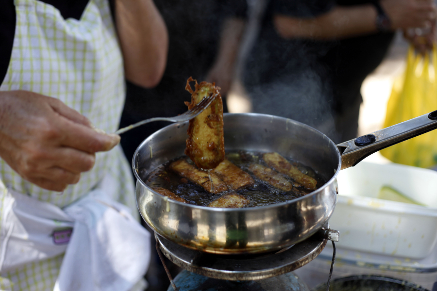 Ναύπλιο: «Δολοφονική» κατσαρόλα ηλικιωμένης έπεσε από τον δεύτερο όροφο σε κεφάλι τουρίστα