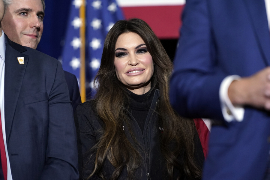 Κίμπερλι Γκίλφοϊλ: Η αυτοβιογραφία της πρέσβειρας των ΗΠΑ στην Ελλάδα κυκλοφορεί στα βιβλιοπωλεία