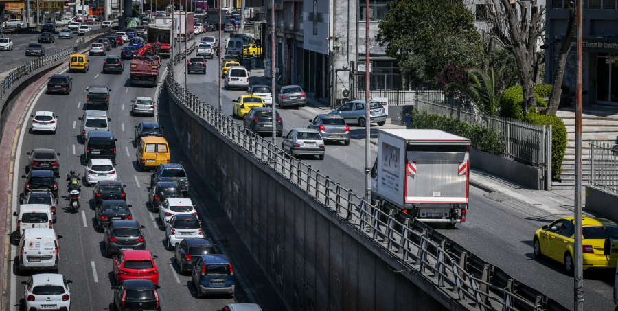 Έξοδος Πάσχα: Ο δεκάλογος της ΕΛ.ΑΣ. για ασφαλές ταξίδι με αυτοκίνητο