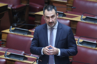 Αλέξης Χαρίτσης: Ζούμε το καθεστώς Μητσοτάκη - Μια εξουσία που περιορίζει τη δημοκρατία και ποινικοποιεί τη διαφωνία