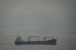 Δεκάδες πλοία ελληνικών συμφερόντων πλέουν κοντά στον Περσικό Κόλπο