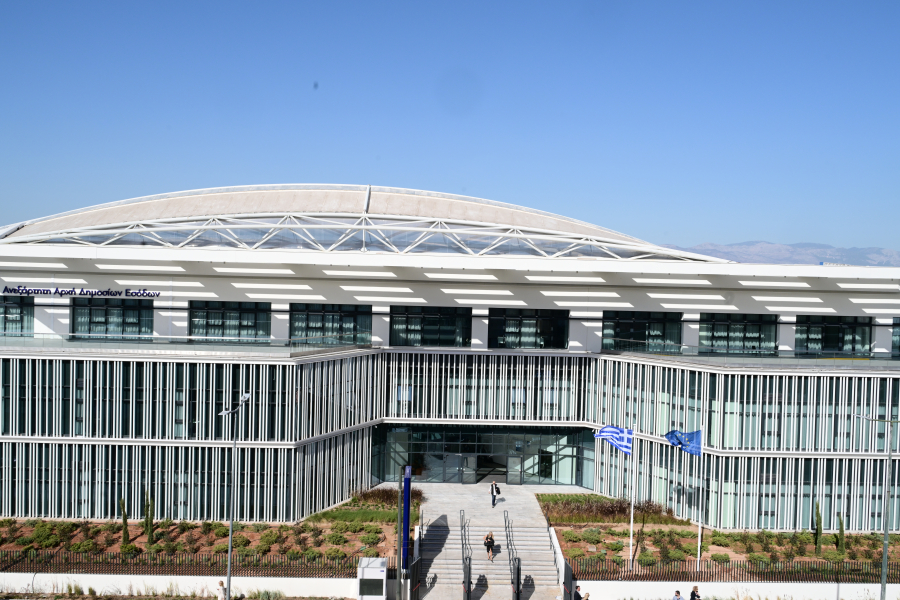 ΑΑΔΕ: Σε ποιους στέλνει μαζικά ειδοποιητήρια η εφορία