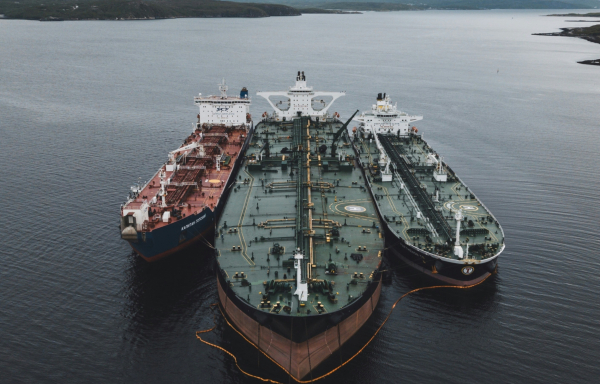 Η γεωπολιτική ένταση στη Μέση Ανατολή φέρνει την ελληνική ναυτιλία στο επίκεντρο