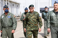 Ουκρανία: Τηλεφωνική επικοινωνία Φλώρου με τον αρχηγό των Ενόπλων Δυνάμεων των ΗΠΑ