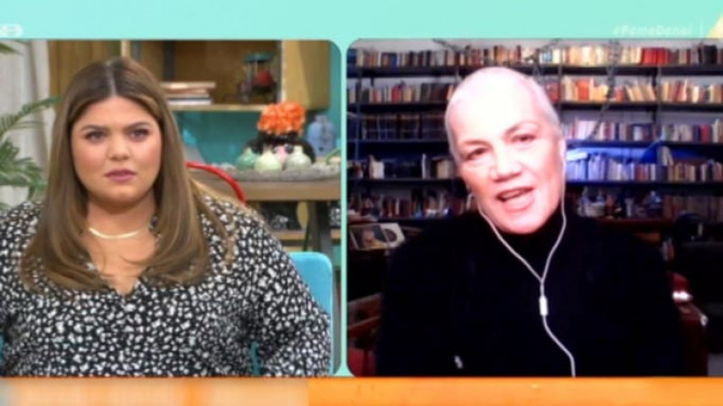 Αθηνά Παππά: Με σάπισαν στο ξύλο, ανέβηκα πάνω στο καπό του αυτοκινήτου αιμόφυρτη